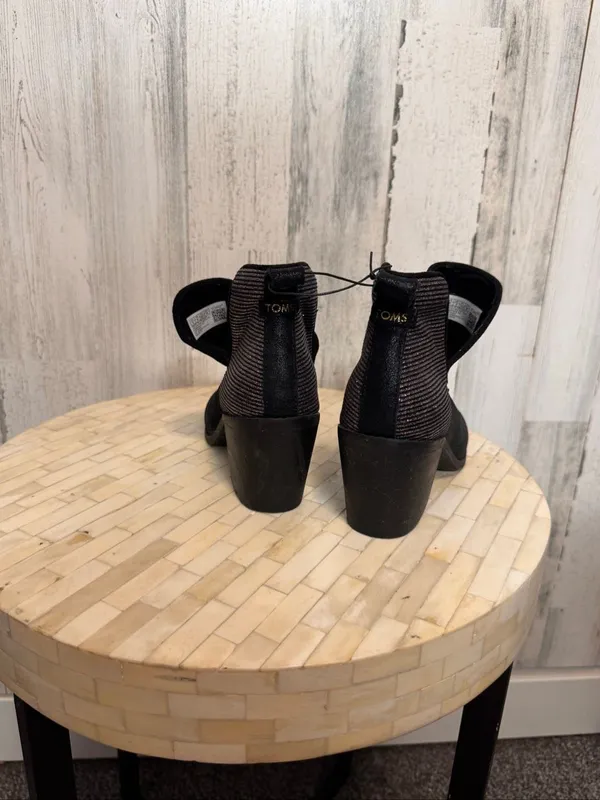 TOMS Esme Block Heel Chelsea Booties Womens 8 Black Suede Metallic Gore Ankle - Image 2