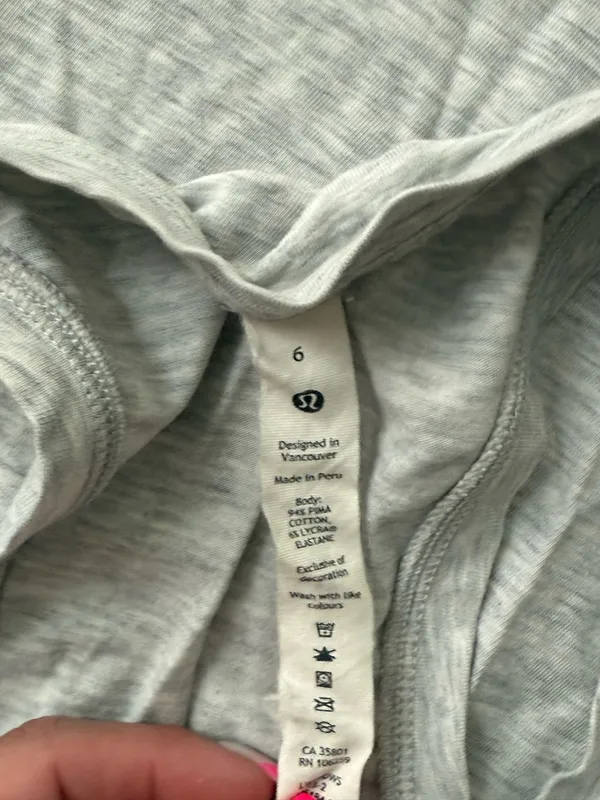Lululemon love tank top size 6 - Image 3