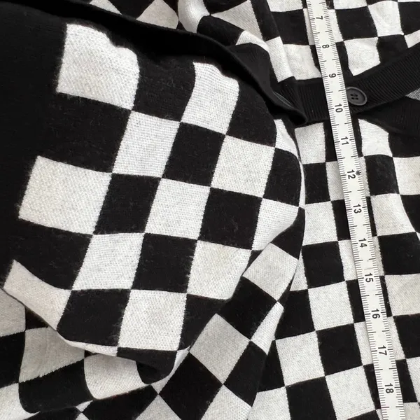 ONLY Checkered in black +white,size small - Image 5