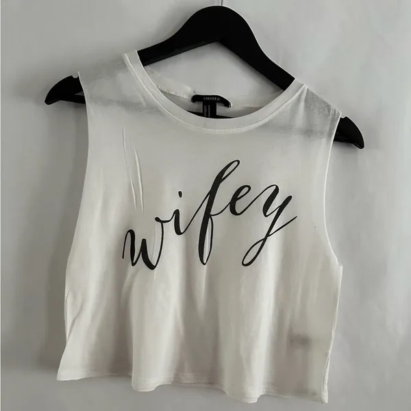 Forever 21 White Wifey Graphic Crop Tank Size Medium - Image 2