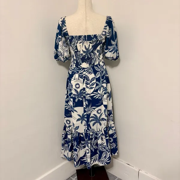 Melrose and Market Blue White Tropical Print Smocked Puff Sleeve Midi Dress Sz M - Image 4