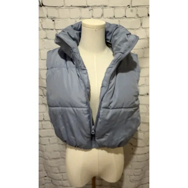 NWT New Look Puffer Crop Vest Light Blue pockets Size Medium - Image 2