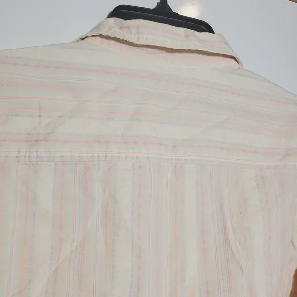 L.L Bean Pastel Color Button Down Long Sleeve Medium - Image 3