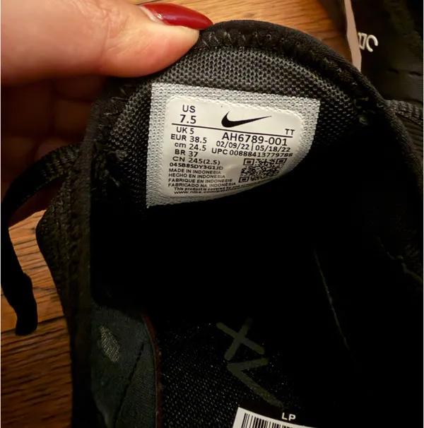 Nike Black Air Max 270 Sneakers - Image 6