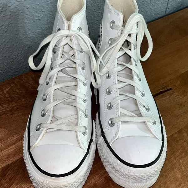 Converse Chuck Taylor All Star leather high tops. White size women’s 6.5 - Image 4