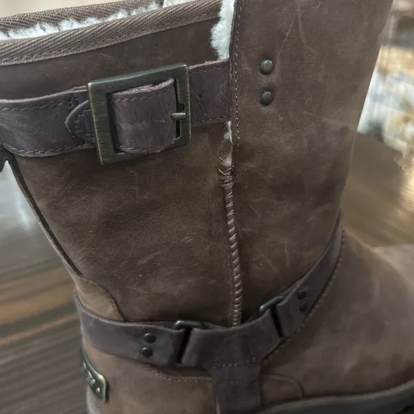 UGG NEW Sz 7 Maddox Leather Moto Boots Treadlite Water Resistant wool Lined - Image 15