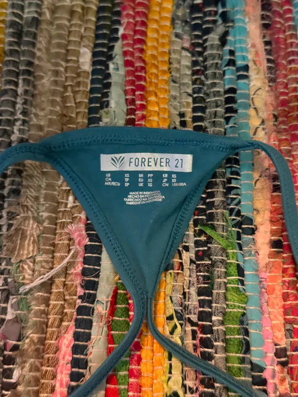 Forever 21 Strappy Sports Bra - Image 3