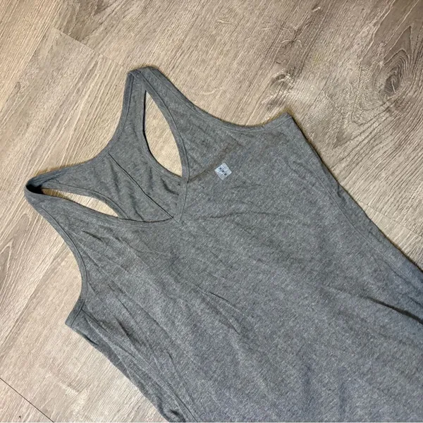 •OLD NAVY• TANK - Image 2
