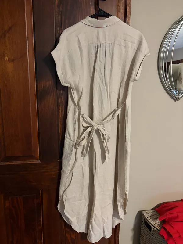 Vineyard Vines Dress - Image 3