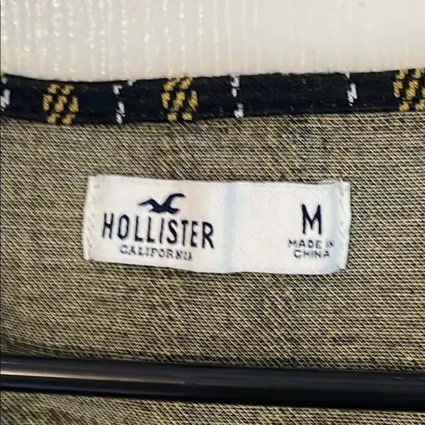Hollister Black and Yellow Plaid Preppy Crop Top - Image 3