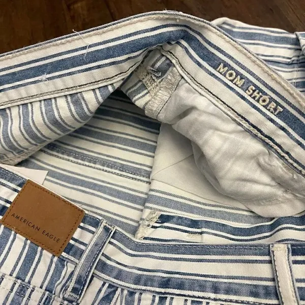 American Eagle Mom Shorts New - Image 9
