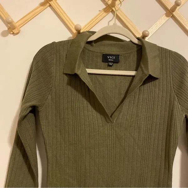 Vici Olive Green Knit Sweater Midi Dress size Small - Image 2