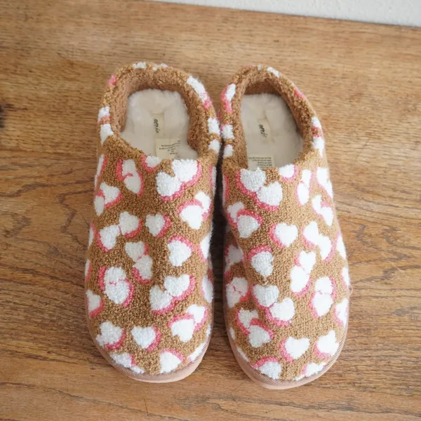 Aerie Size 10 Sherpa Mule Slippers Leopard Heart Print Tan Pink Loungewear Cozy - Image 2