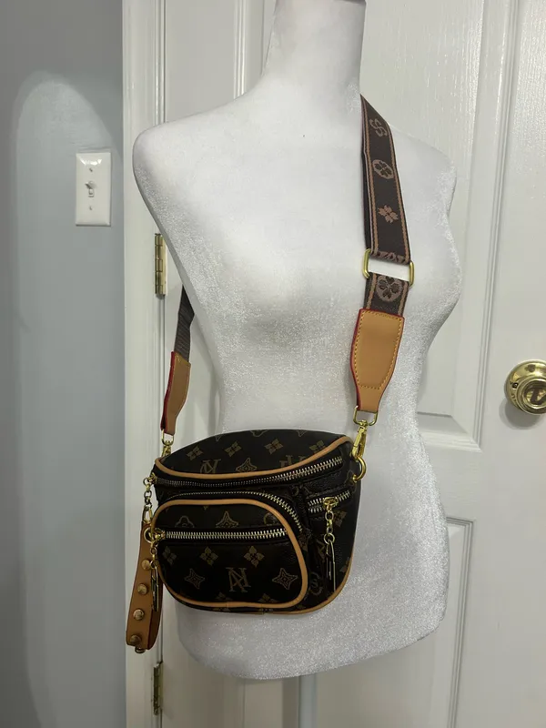 Crossbody Bag Brown - Image 3