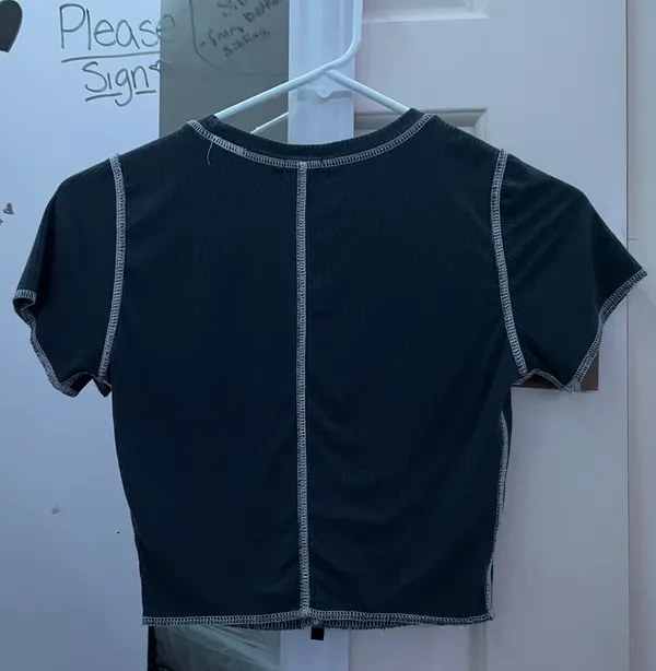 Garage basic crop top - Image 2