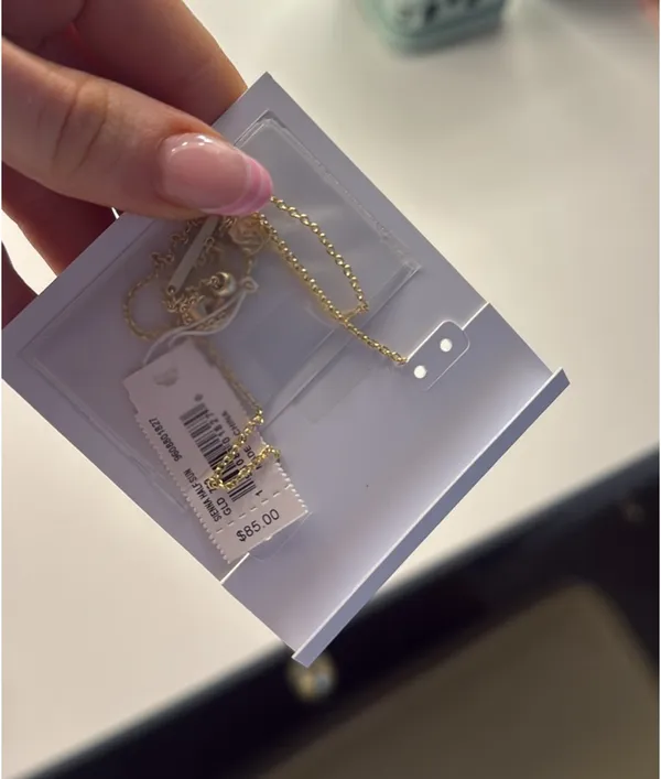 Kendra Scott Necklace - Image 2