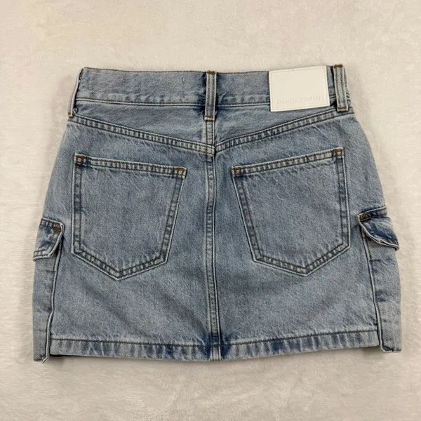Denim Forum The 90s Mid-Rise Cargo Mini‎ Skirt Light Wash Blue Cotton Size 23 - Image 10