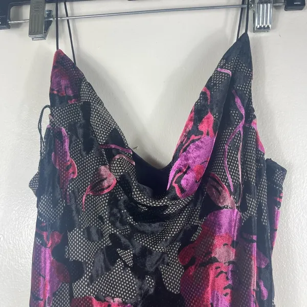 Aidan Mattox Asymmetrical Black and Pink romantic goth wedding quest - Image 3