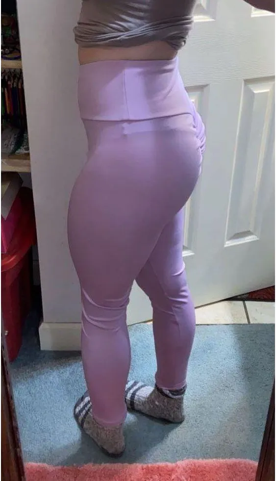 Amazon NWOT Purple Scrunch Butt Leggings - Image 2