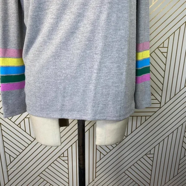 Chaser Love‎ Knit Sweatshirt in Heather Gray - Image 5