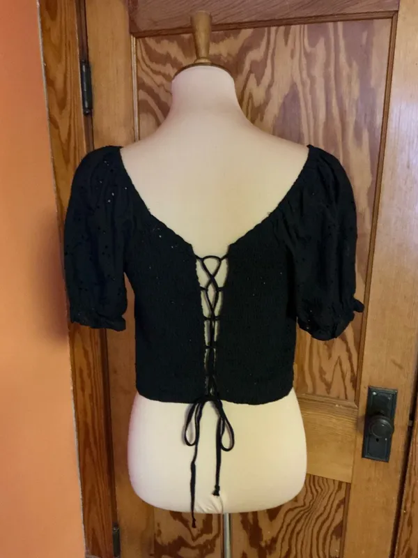 Mason & Belle Black Smocked Puff Sleeve Top Lace Up Back Crop Blouse Size L - Image 14