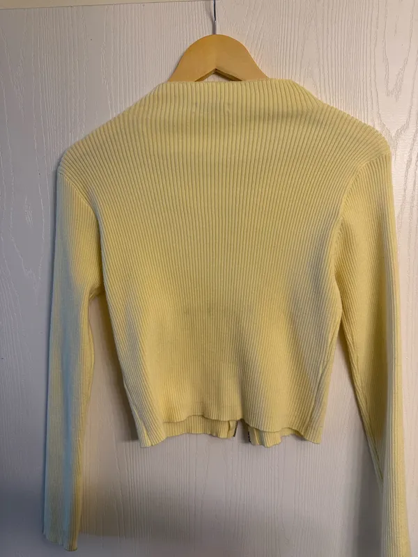 Yellow zip up sweater - Image 3