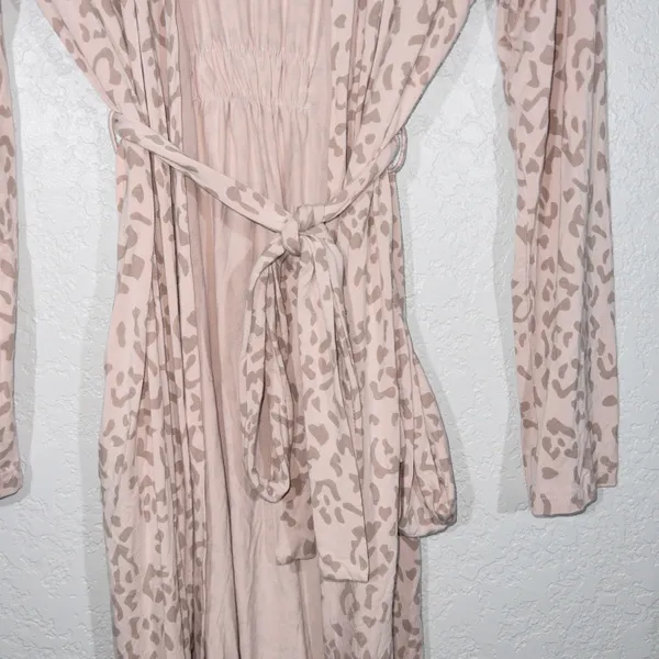 Kyte Baby New Blush Pink Leopard Print Lounge Robe Size XS/Small - Image 3