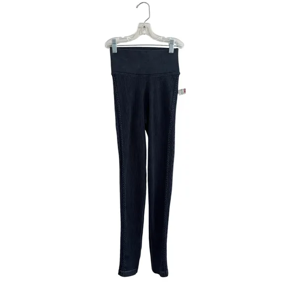 Offline by Aerie Big Chill Seamless Cable‎ Knit Ribbed LeggingTrue Black Sz XS - Image 3