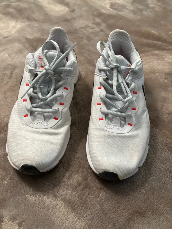 Nike Legend Essential 2 Women’s Sneakers Size 6.5 White/Gray/Pink - Image 5