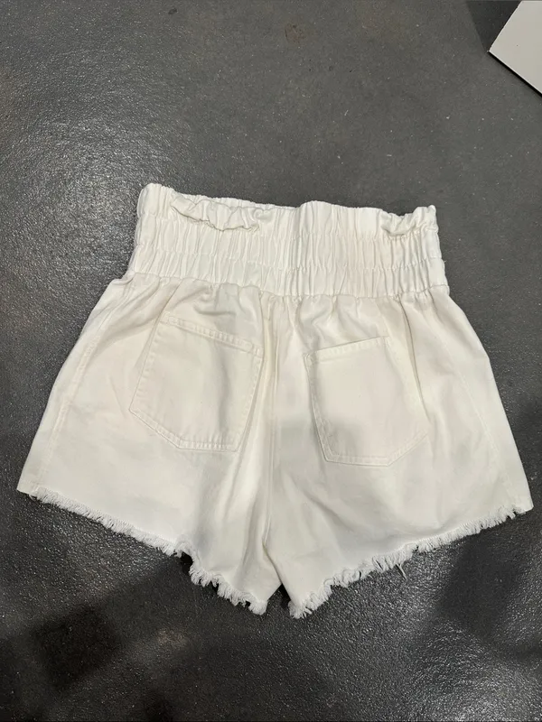 High-Waist White Smocked Waistband Women's Shorts 100% cotton - Image 3