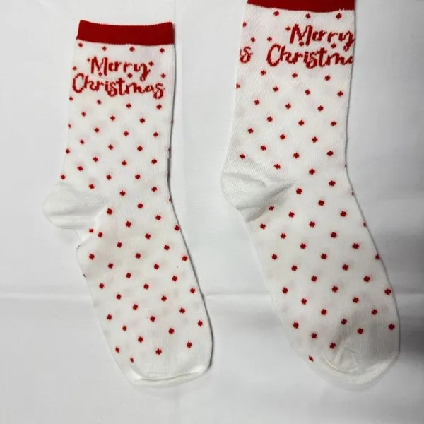 Women's‎ Christmas-themed crew socks NEW in Bag. - Image 3