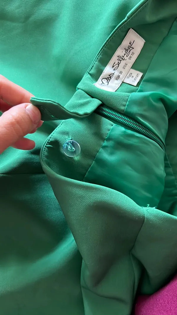 Green Skirt Size 6 - Image 2