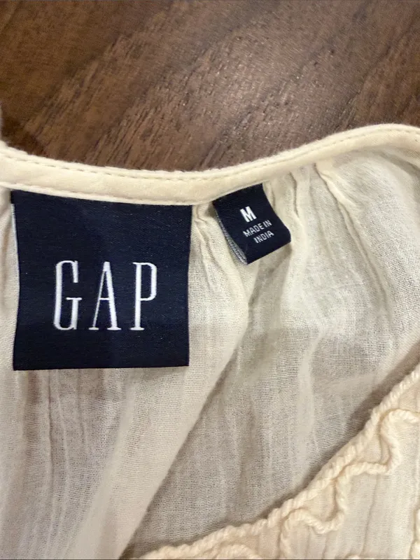 GAP Cream Crinkle Gauze Embroidered Cropped Shirt Medium - C27-180 - Image 3
