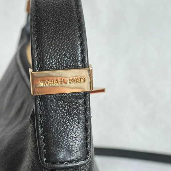 Michael Kors Black Leather Handbag with shoulder & Crossbody straps - Image 5