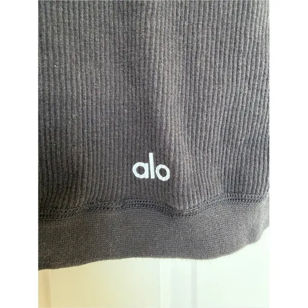 Alo Yoga Seamless Ribbed Cropped Serene Short Sleeve Top‎ Black M - Image 3
