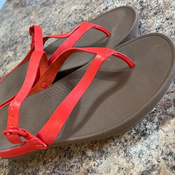 FitFlop red sandals women’s size 8, (worn a few times) without box - Image 10