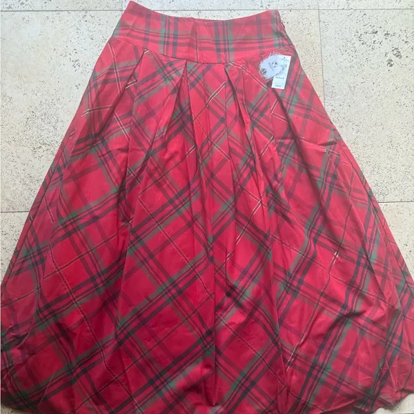 NWT Disney Red Plaid A-Line Skirt S satin taffeta toule christmas 28”waist - Image 5
