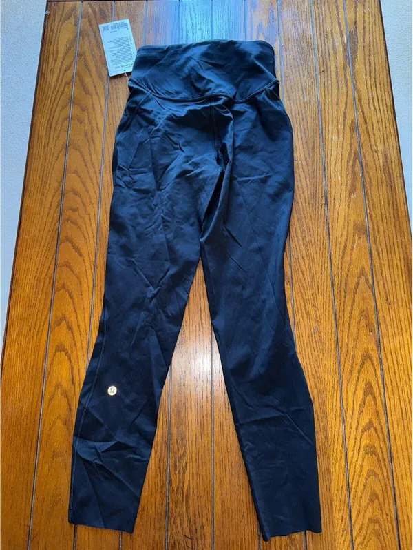Lululemon Base Pace High Rise 25” Black Size 6 NWT - Image 3