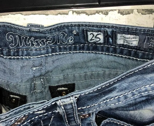 Miss me jeans standard boot cut size 25 white wash color distressed western jean - Image 7