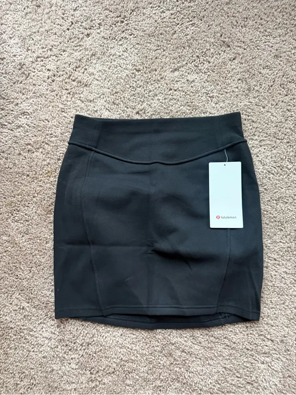 lululemon high-rise scuba mini skirt - Image 5
