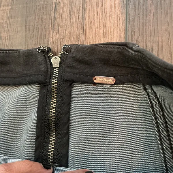 Free People Modern Femme Denim Mini Skirt Black High Waisted Zip Back Size 26 - Image 4
