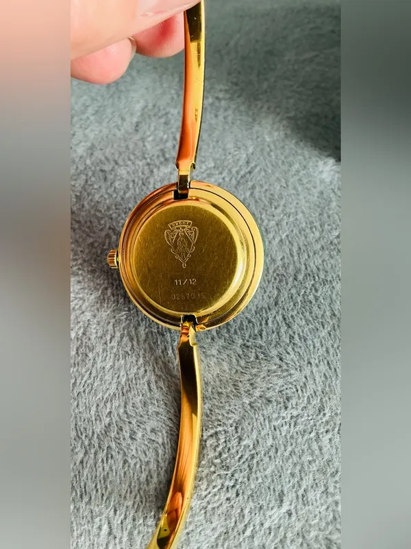 DRESSY🌟Gucci Women's Interchangeable Bangle Watch set 🔥🔥 - Image 12