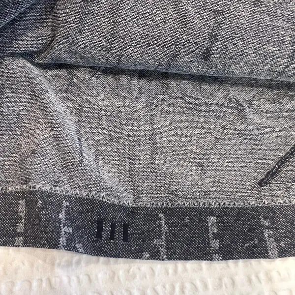 Lululemon Run: Swiftly Tech Long Sleeve Crew Heathered Deep Navy size 4/6 women - Image 2