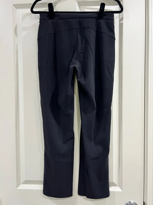 Lululemon On The Move Lightweight Pants – Black – Size 4 - Image 3