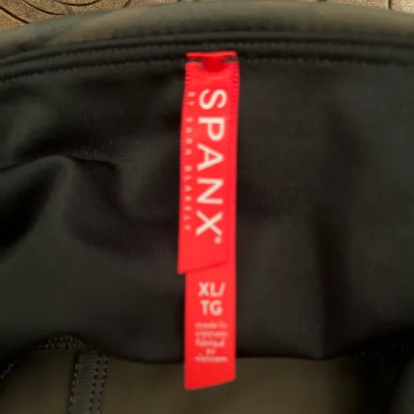 Spanx XL Camo Leggings - Image 5