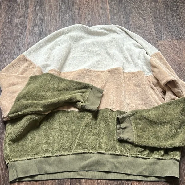 Donni Stripped Sweater Green Size M - Image 4
