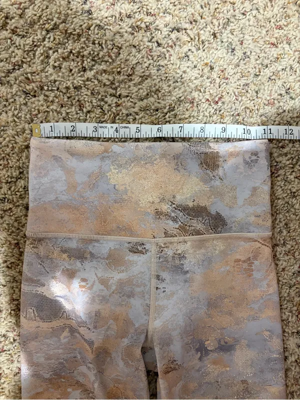 Athleta Elation Gilded Tight Tan Gold Metallic Snakeskin Leggings Size XXS - Image 11