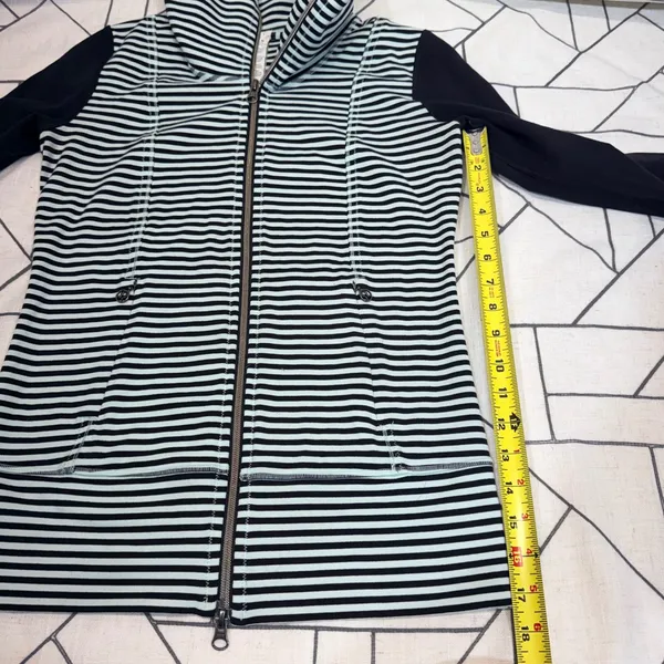 Lululemon Full‎ Zip Stripe Jacket Mint Black Funnel Neck Track Top Womens Size 4 - Image 7