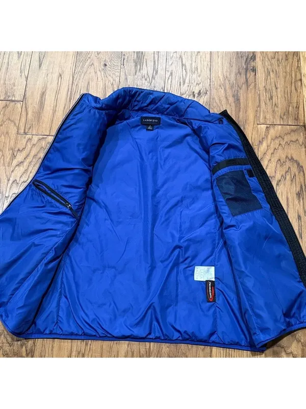 Lands end women’s medium black with blue trim puffer vest size M - Image 5