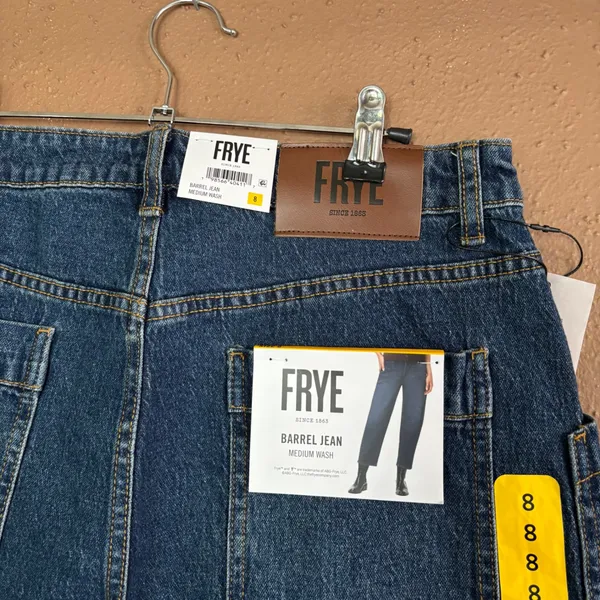 Frye Barrel Jean Medium Wash High Rise Button Fly Denim Size 8 NEW - Image 4